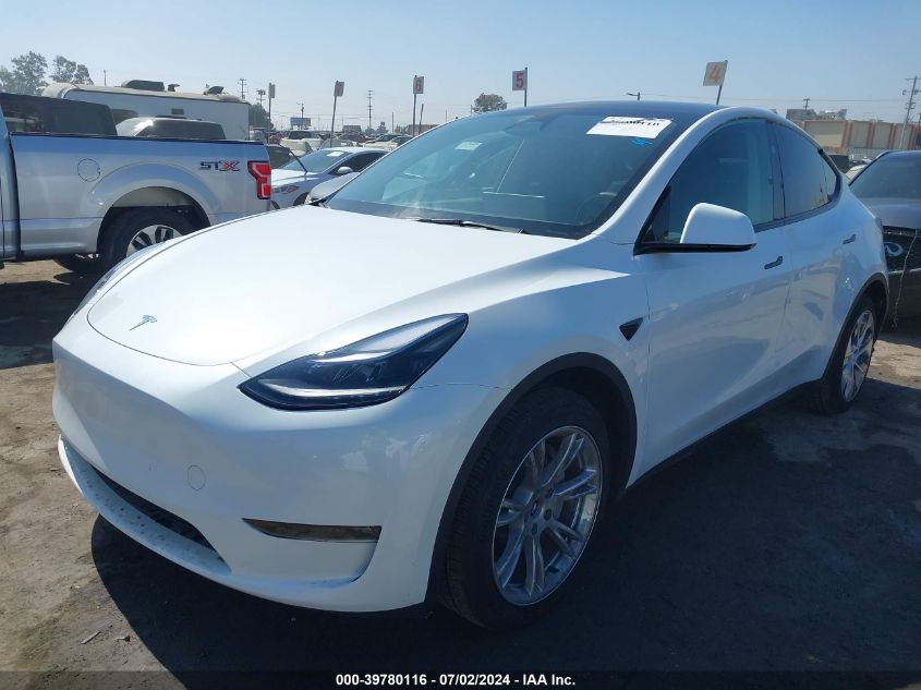 7SAYGAEE7RF983446 2024 TESLA MODEL Y - Image 2