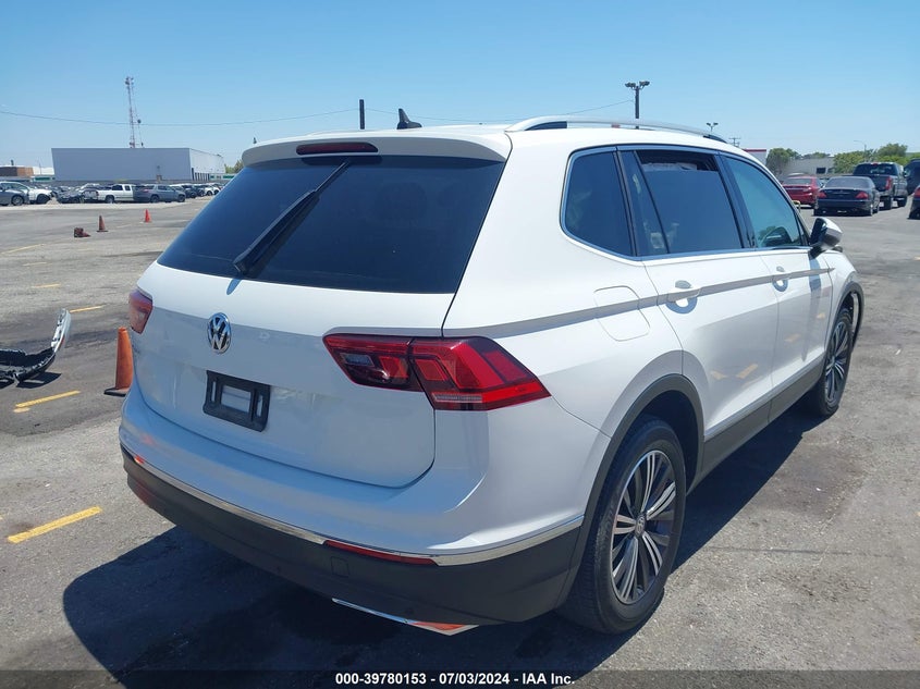 VIN 3VV3B7AX9KM139542 2019 VOLKSWAGEN TIGUAN 2.0T SE/2.0T SEL/2.0T SEL R-LINE/2.0T SEL R-LINE BLACK