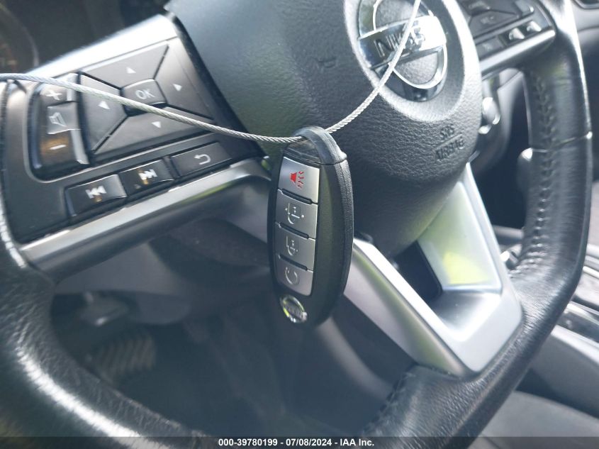 2017 Nissan Rogue Sv VIN: JN8AT2MV9HW268877 Lot: 39780199