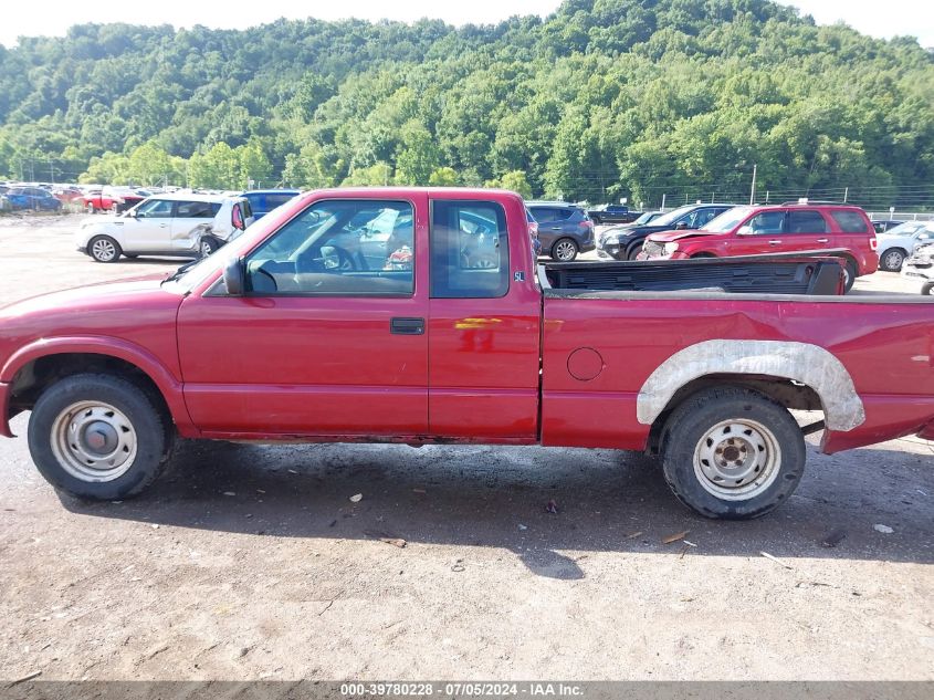 2002 GMC Sonoma Sl VIN: 1GTCS19W528187809 Lot: 39780228