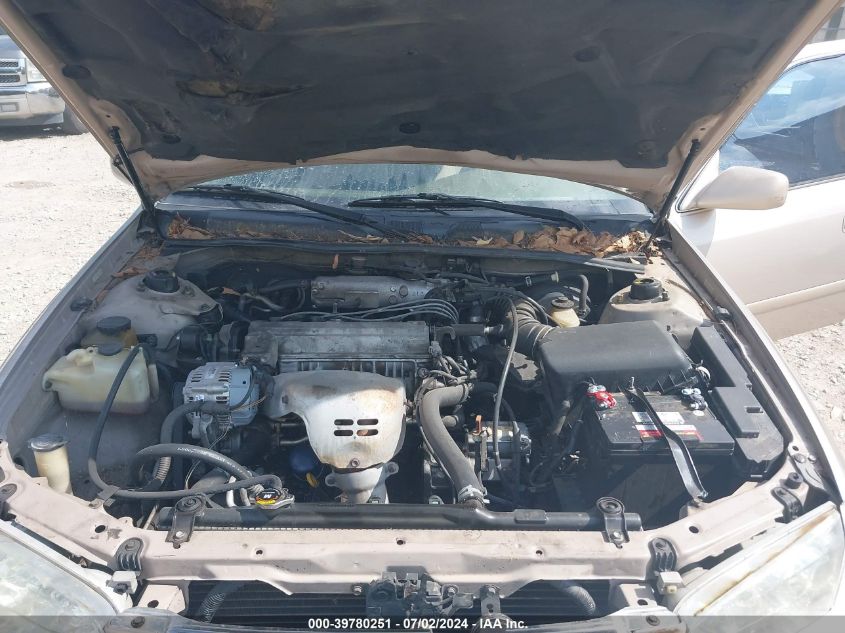 2000 Toyota Camry Ce VIN: 4T1BG22K5YU990772 Lot: 39780251