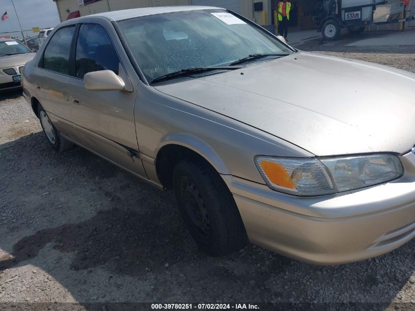 2000 Toyota Camry Ce VIN: 4T1BG22K5YU990772 Lot: 39780251