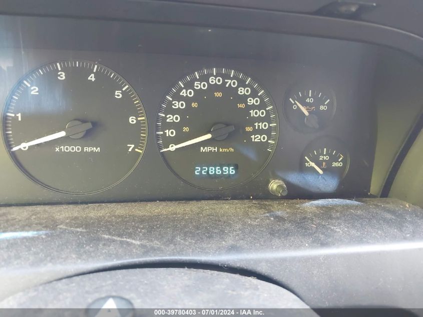 1999 Jeep Grand Cherokee Laredo VIN: 1J4GW58S9XC521656 Lot: 39780403