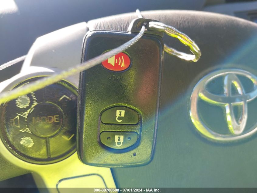 2013 Toyota Prius Two VIN: JTDKN3DU6D5655717 Lot: 39780508