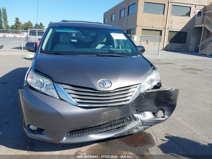 2013 Toyota Sienna Xle V6 8 Passenger VIN: 5TDYK3DC3DS360563 Lot: 39780643
