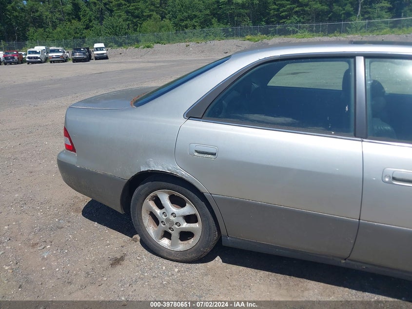 2001 Lexus Es 300 VIN: JT8BF28G610313140 Lot: 39780651