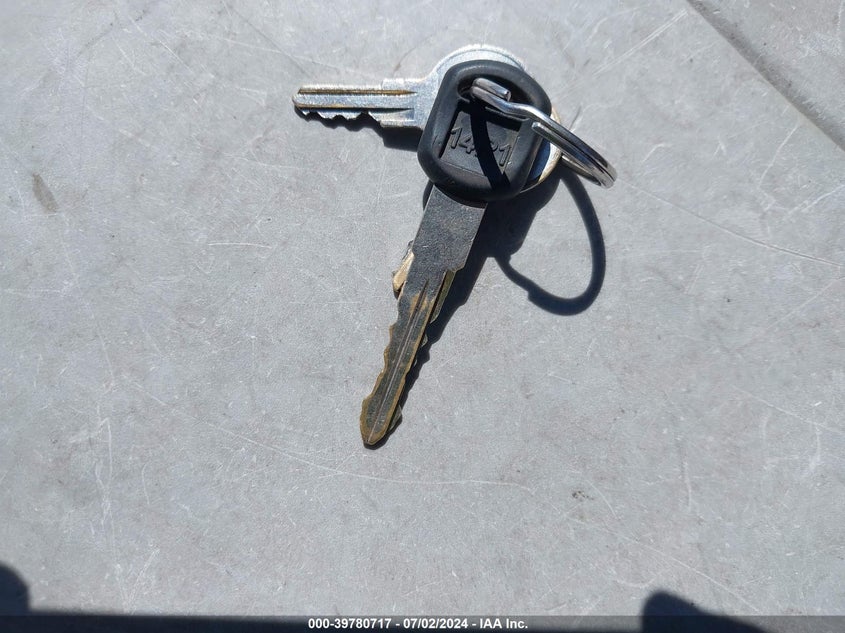 2001 Chevrolet Silverado 1500 Ls VIN: 2GCEC19V611155594 Lot: 39780717