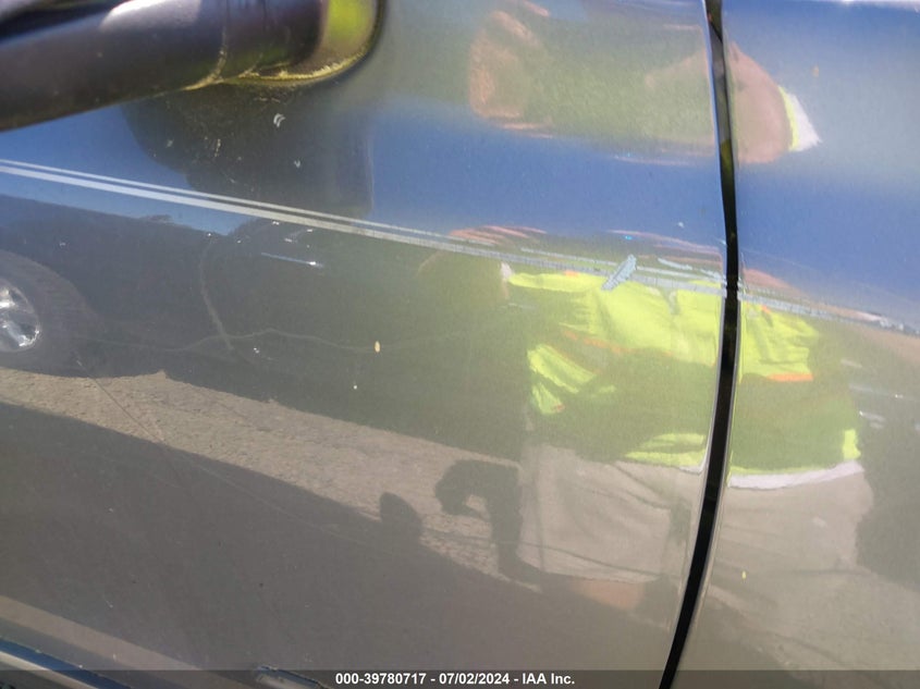 2001 Chevrolet Silverado 1500 Ls VIN: 2GCEC19V611155594 Lot: 39780717