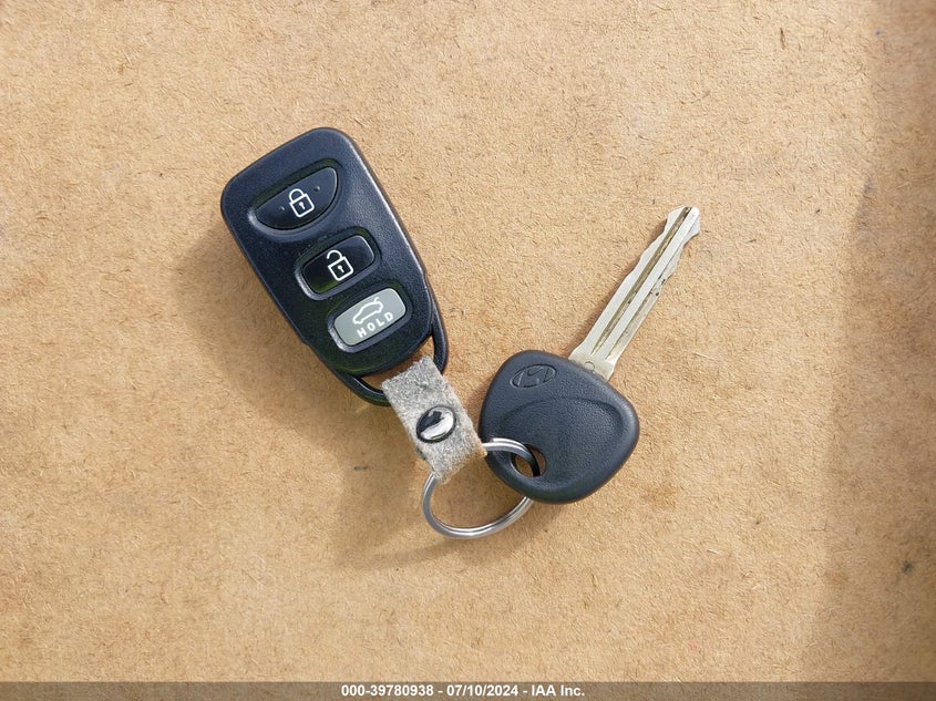 2013 Hyundai Elantra Limited VIN: KMHDH4AE3DU630052 Lot: 39780938