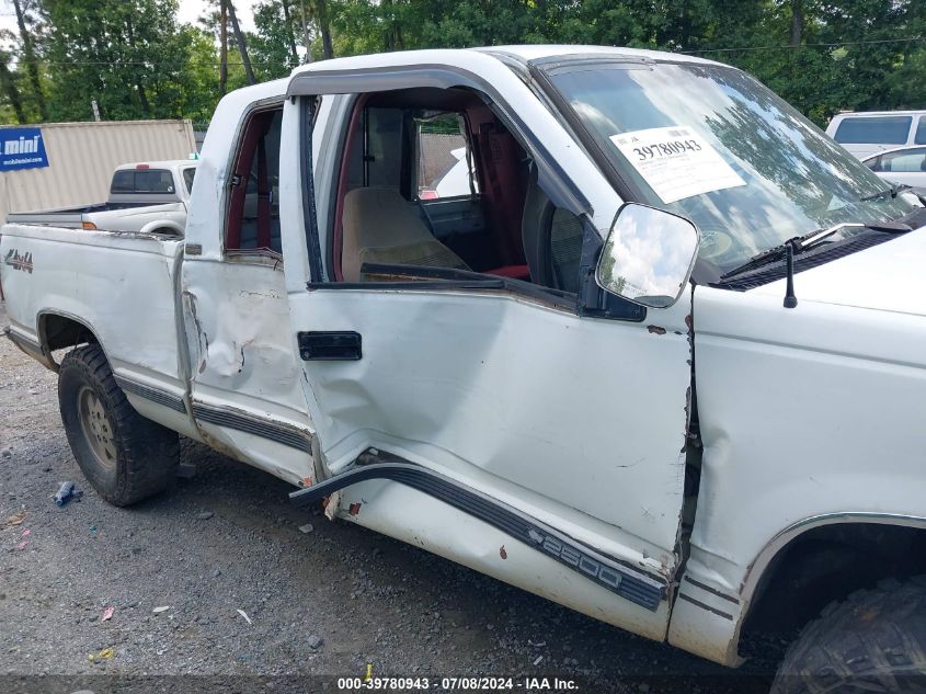 1990 Chevrolet Gmt-400 K2500 VIN: 2GCFK29K6L1144777 Lot: 39780943