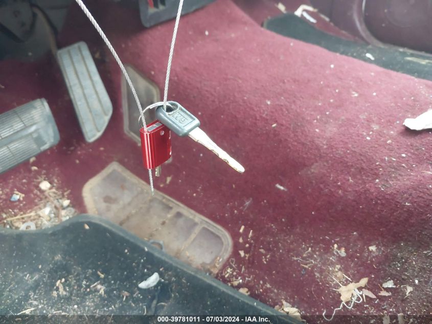 1997 Chevrolet Gmt-400 C1500 VIN: 1GCEC14R8VZ235521 Lot: 39781011