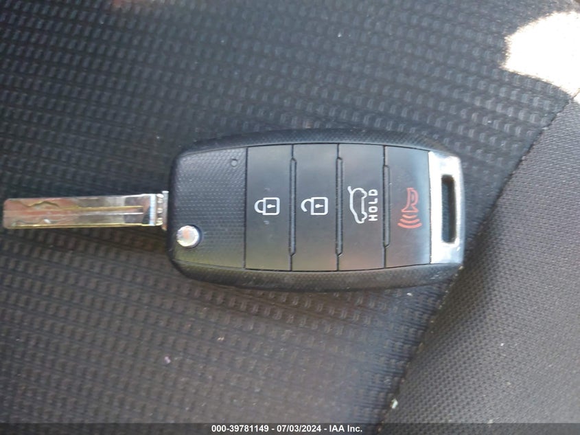 2015 Kia Sorento Lx V6 VIN: 5XYKTDA72FG621665 Lot: 39781149