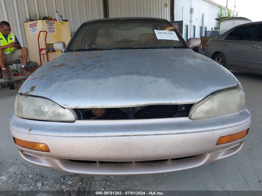 1995 Toyota Camry Le VIN: 4T1GK12E5SU100822 Lot: 39781202