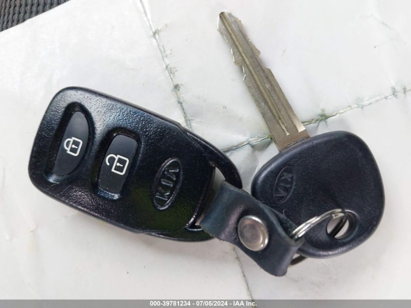 2010 Kia Soul + VIN: KNDJT2A29A7062304 Lot: 39781234