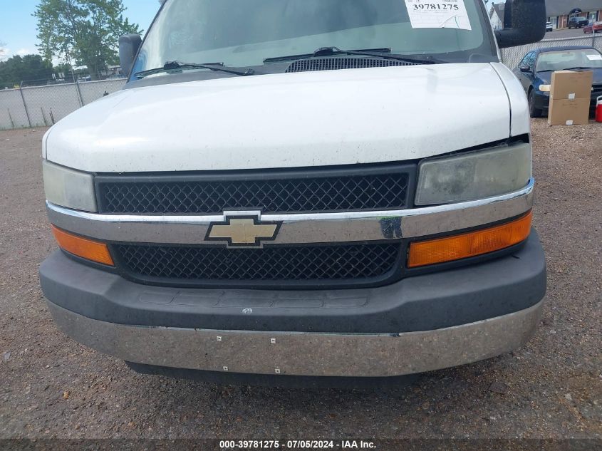 1GAWGRFG5F1105577 2015 Chevrolet Express 2500 Lt