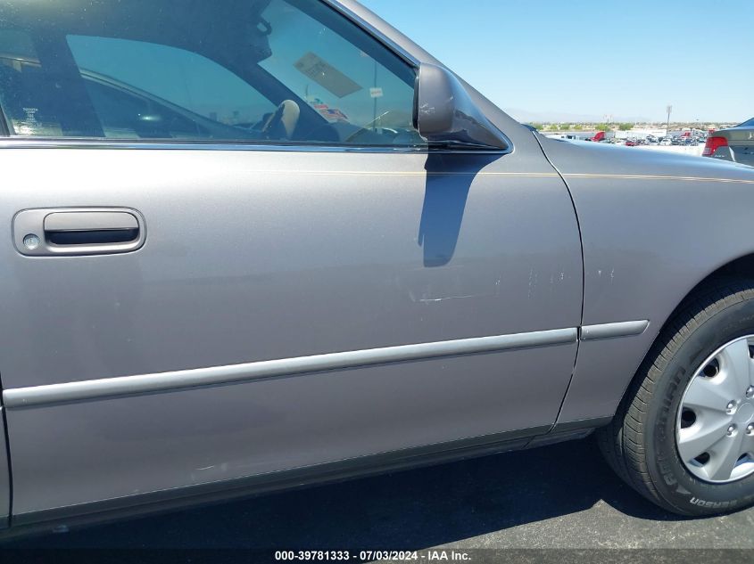 1993 Toyota Camry Le VIN: 4T1SK12E5PU269661 Lot: 39781333