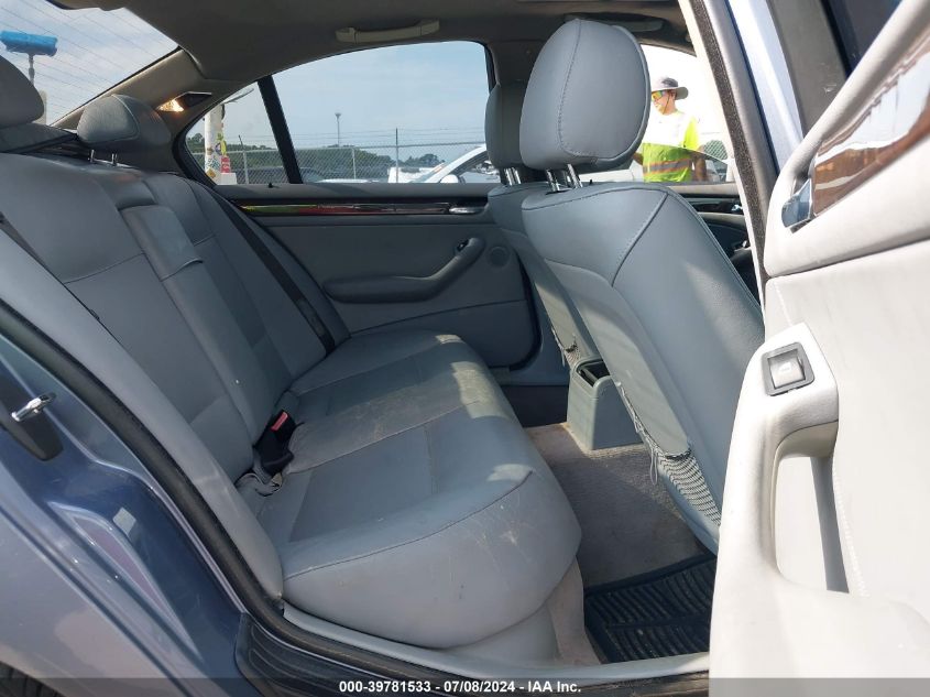 2002 BMW 325 Xi VIN: WBAEU33452PF70225 Lot: 39781533