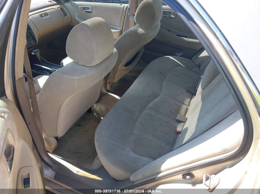 2000 Honda Accord 2.3 Ex VIN: 1HGCG5653YA034496 Lot: 39781736