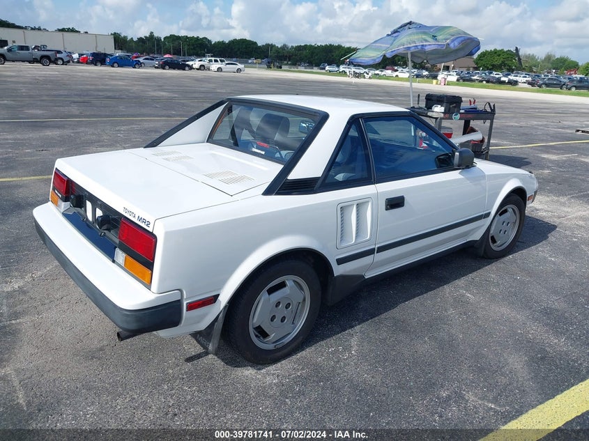 1985 Toyota Mr2 VIN: JT2AW15C3F0038352 Lot: 39781741
