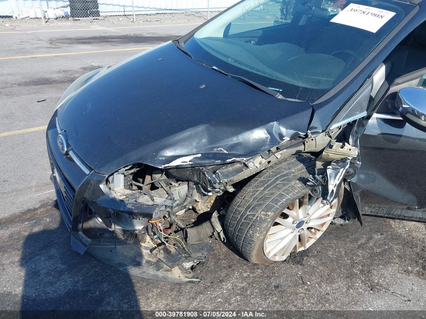 2014 Ford Focus Titanium VIN: 1FADP3N26EL378425 Lot: 39781908