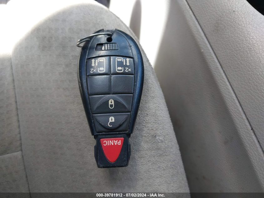 2011 Dodge Grand Caravan Crew VIN: 2D4RN5DG7BR741786 Lot: 39781912