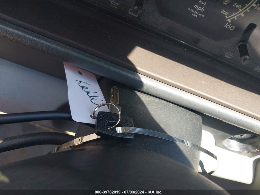 1995 Mercedes-Benz E 320 Base/320 Special VIN: WDBEA32E8SC201013 Lot: 39782019