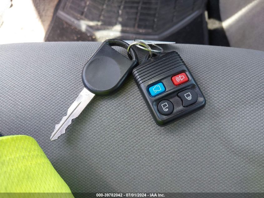 2006 Ford Mustang V6 VIN: 1ZVFT80N565245882 Lot: 39782042