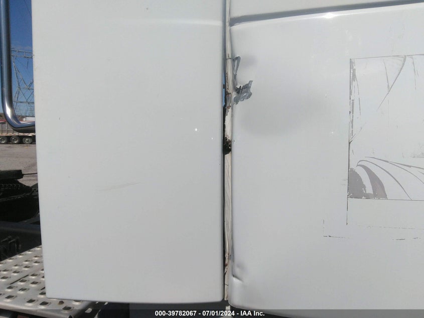 2013 Volvo Vn Vnl VIN: 4V4NC9EHXDN137850 Lot: 39782067