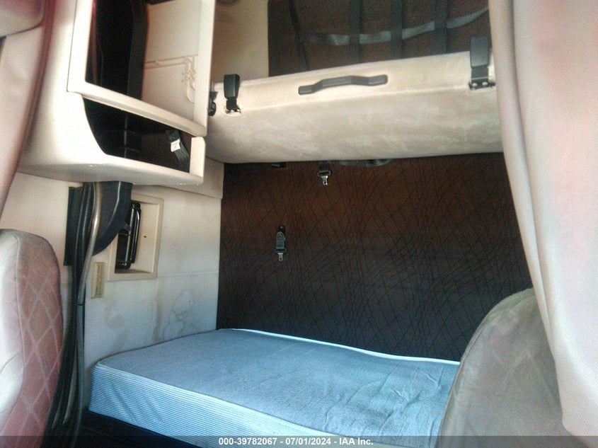 2013 Volvo Vn Vnl VIN: 4V4NC9EHXDN137850 Lot: 39782067