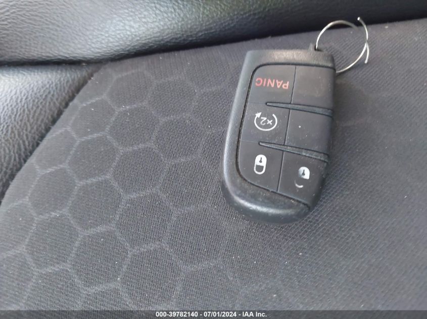 2019 Jeep Compass Latitude 4X4 VIN: 3C4NJDBB4KT818359 Lot: 39782140