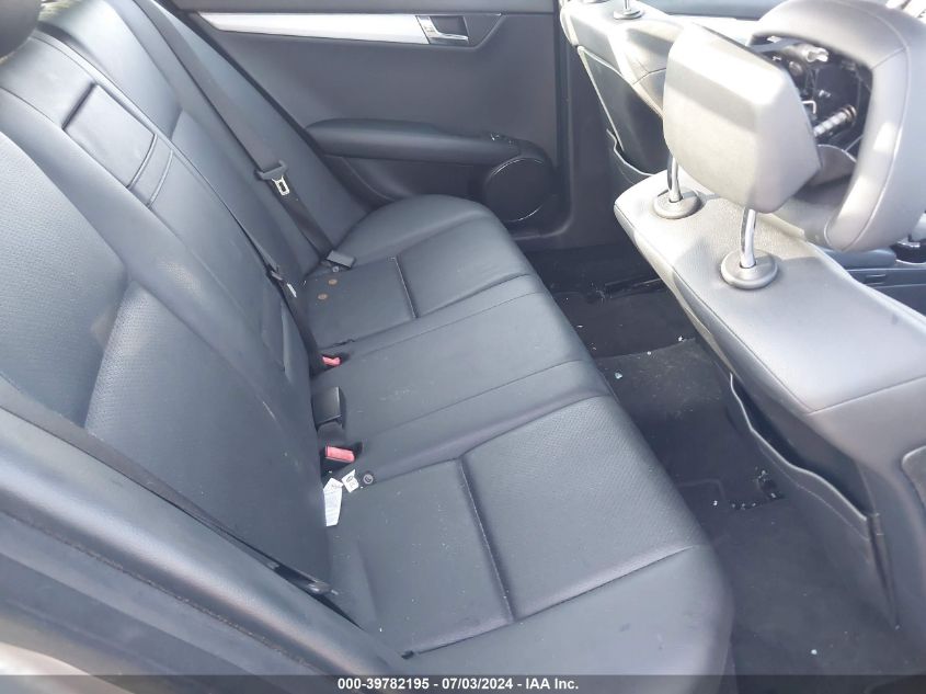 2011 Mercedes-Benz C 300 VIN: WDDGF5EB1BR136811 Lot: 39782195