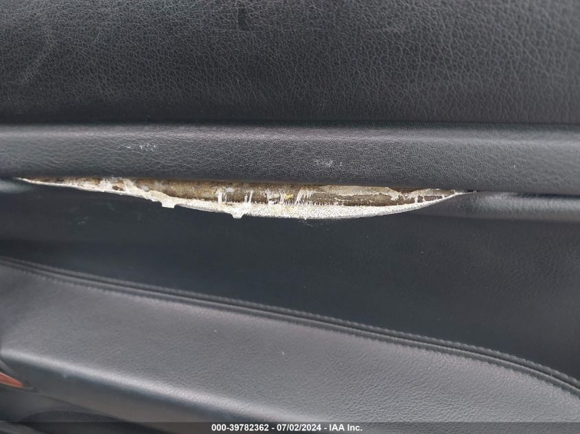 2004 Volkswagen Passat Glx VIN: WVWWH63B74E038787 Lot: 39782362