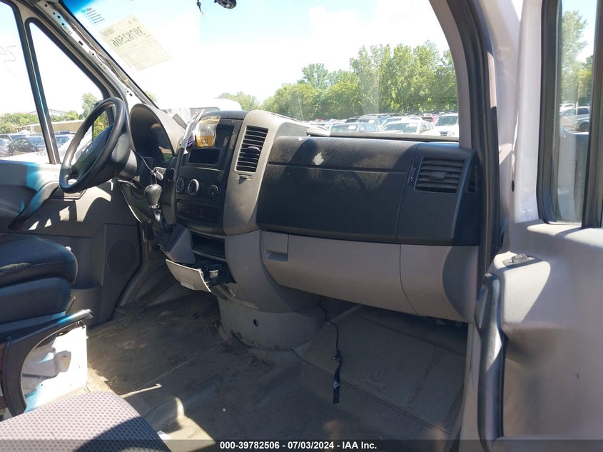 2011 Mercedes-Benz Sprinter 2500 High Roof VIN: WD3PE8CB6B5583184 Lot: 39782506