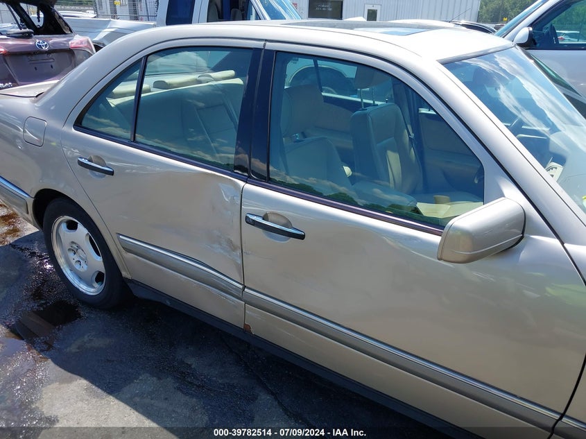 1997 Mercedes-Benz E 420 VIN: WDBJF72F1VA166587 Lot: 39782514
