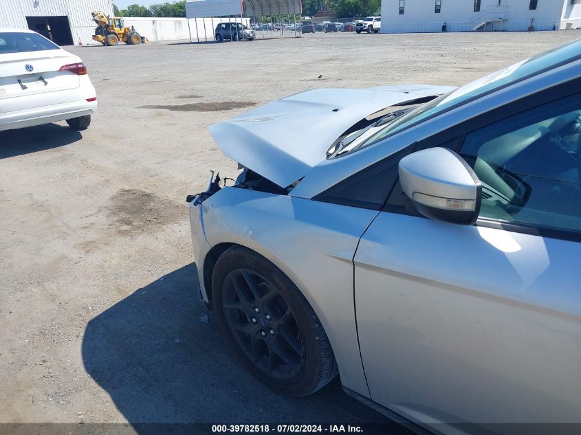 2016 Ford Focus Se VIN: 1FADP3K26GL311315 Lot: 39782518