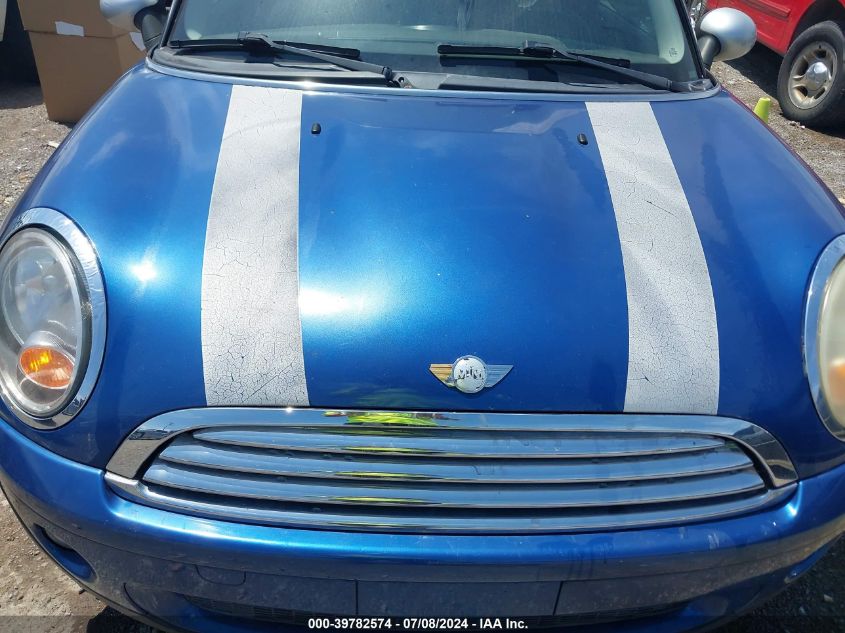 2008 Mini Cooper Clubman VIN: WMWML33528TN67111 Lot: 39782574