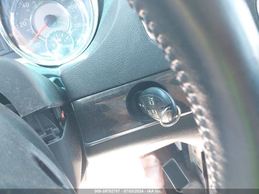 2011 Chrysler Town & Country Touring VIN: 2A4RR5DGXBR607415 Lot: 39782707