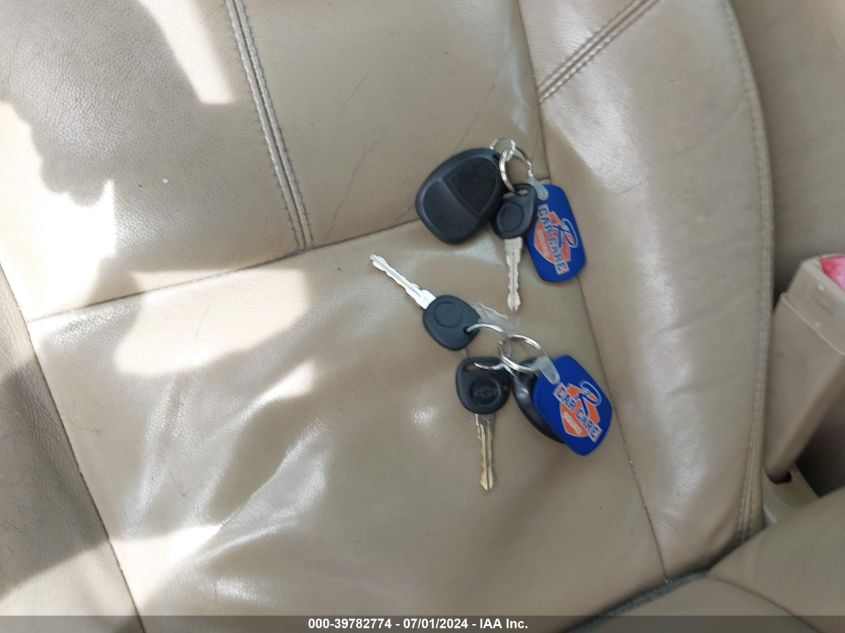 2011 Chevrolet Tahoe Lt VIN: 1GNSKBE04BR210369 Lot: 39782774