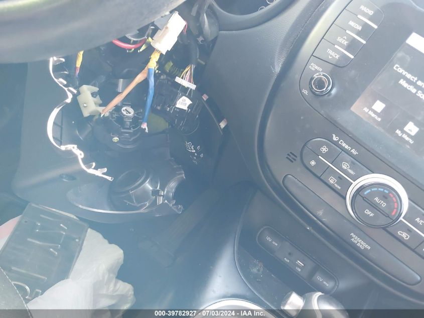 2018 Kia Soul + VIN: KNDJP3A52J7580727 Lot: 39782927