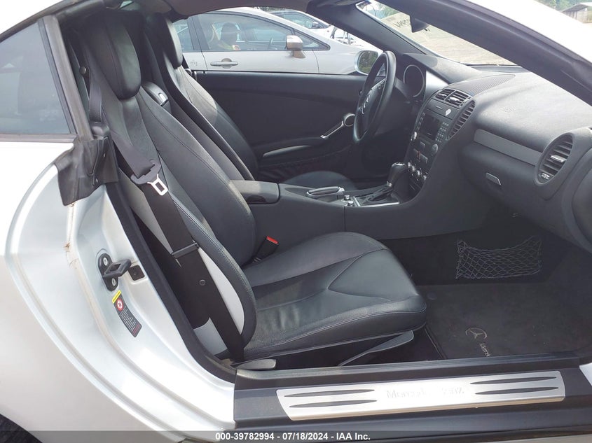 2005 Mercedes-Benz Slk 350 VIN: WDBWK56F65F060901 Lot: 39782994