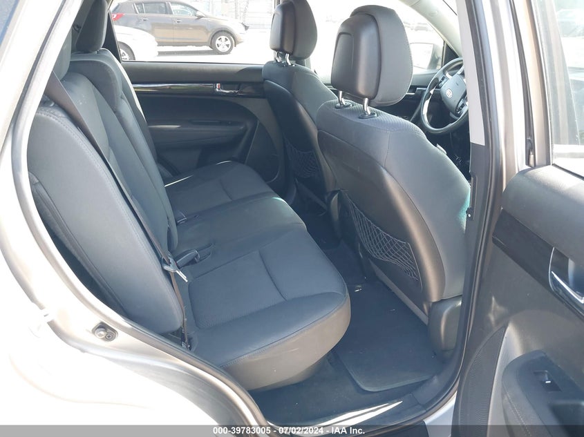 2011 Kia Sorento Lx VIN: 5XYKT4A19BG008044 Lot: 39783005