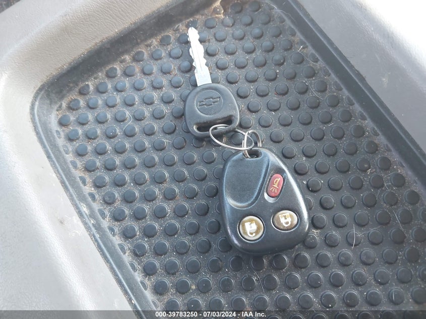 2006 Chevrolet Tahoe Z71 VIN: 1GNEK13T66R112860 Lot: 39783250