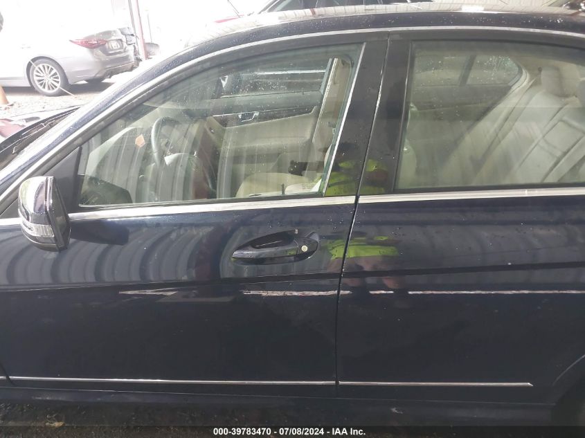 2010 Mercedes-Benz C 300 Luxury/Sport VIN: WDDGF5EB2AR092509 Lot: 39783470