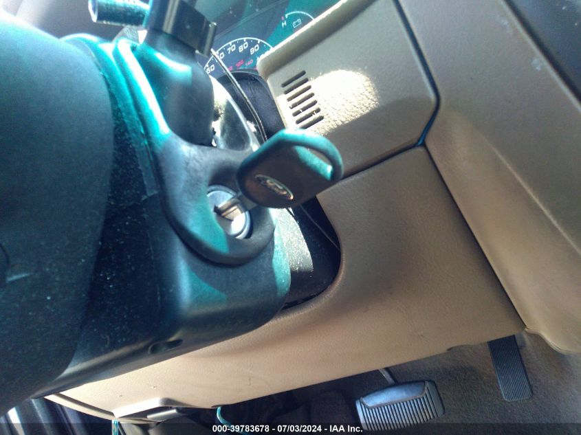 2002 Ford Explorer Xls VIN: 1FMZU72E42UC91476 Lot: 39783678