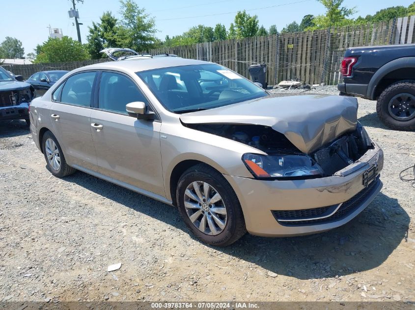 2015 VOLKSWAGEN PASSAT S - 1VWAS7A30FC013190