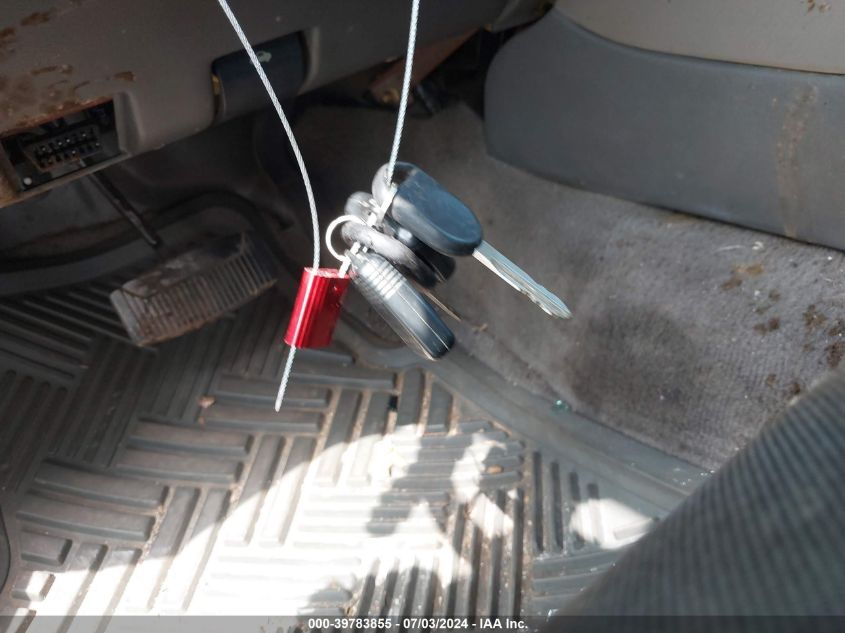 2001 Ford Explorer Sport VIN: 1FMYU60E61UC77151 Lot: 39783855