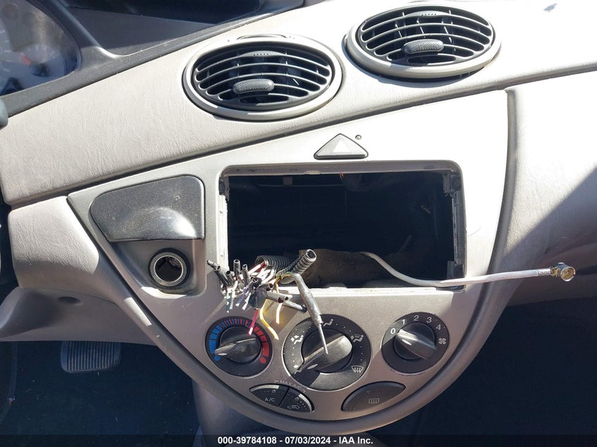 2003 Ford Focus Zx3 VIN: 3FAFP31Z53R185824 Lot: 39784108