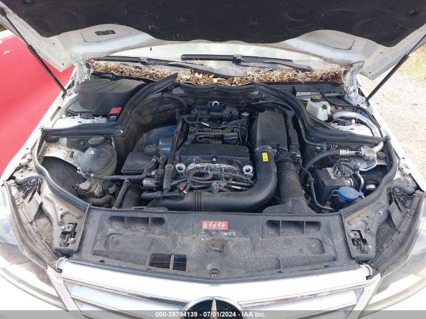 2013 Mercedes-Benz C 250 Luxury/Sport VIN: WDDGF4HB6DR244575 Lot: 39784139