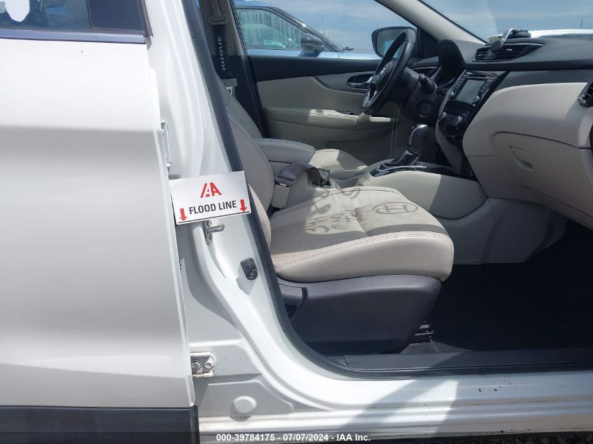 JN1BJ1CW0LW646977 2020 Nissan Rogue Sport Sv Awd Xtronic Cvt