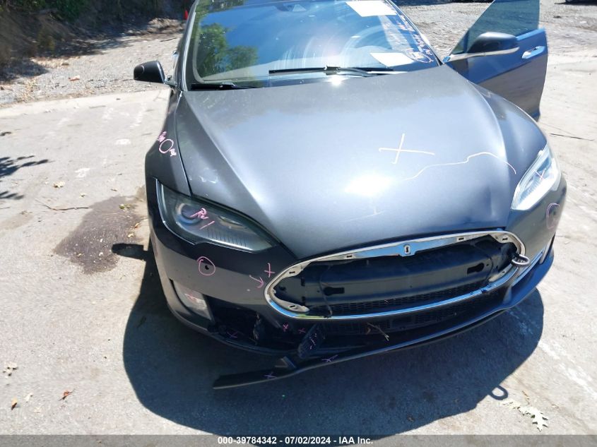 2015 Tesla Model S VIN: 5YJSA1E27FF113010 Lot: 39784342
